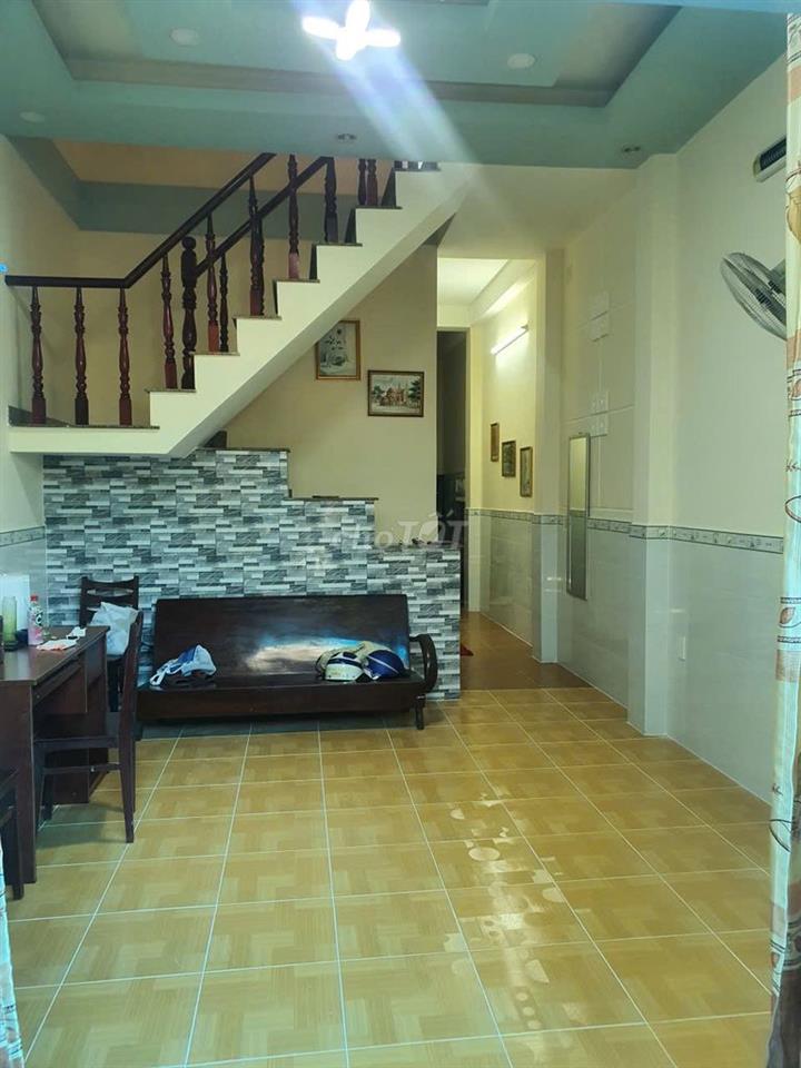 CHO THUÊ NHÀ NGUYÊN CĂN-HẺM XE HƠI-1 TRỆT-1 LẦU-MAY LANH- 4PN-2WC-11tr