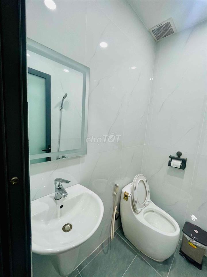 Cho thuê phòng nhà mới xây đường số 3