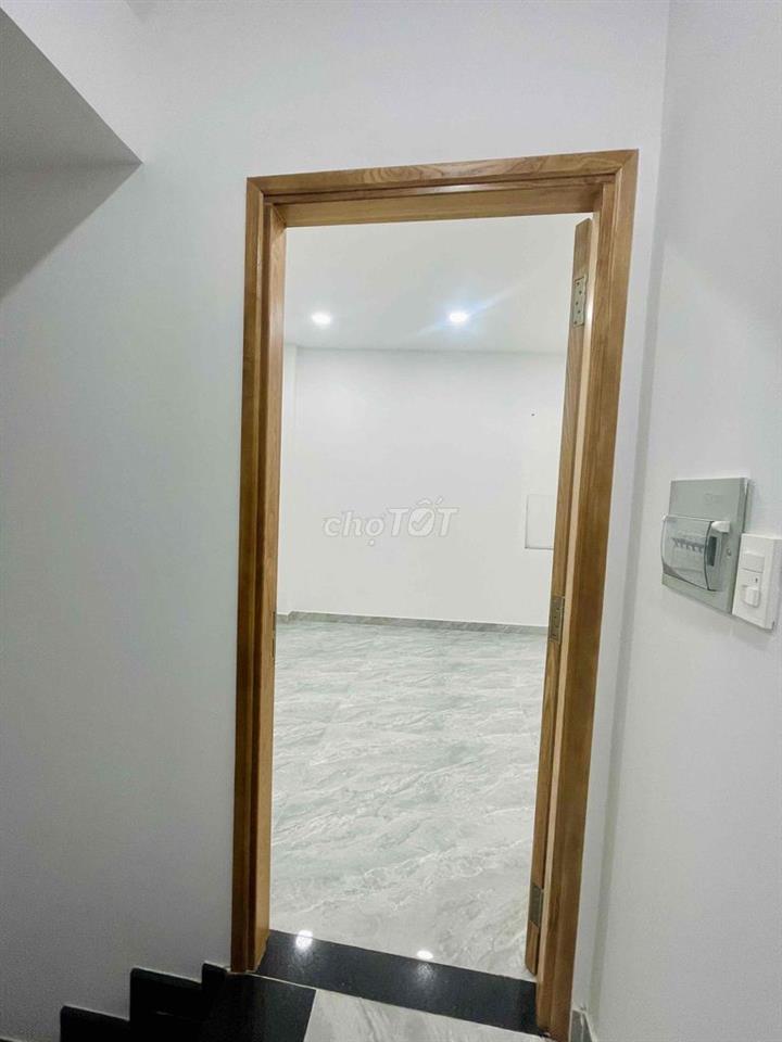 Cho thuê phòng nhà mới xây đường số 3