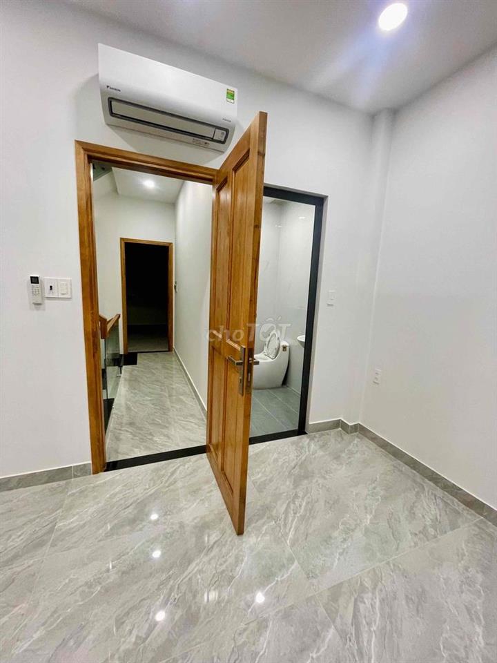 Cho thuê phòng nhà mới xây đường số 3