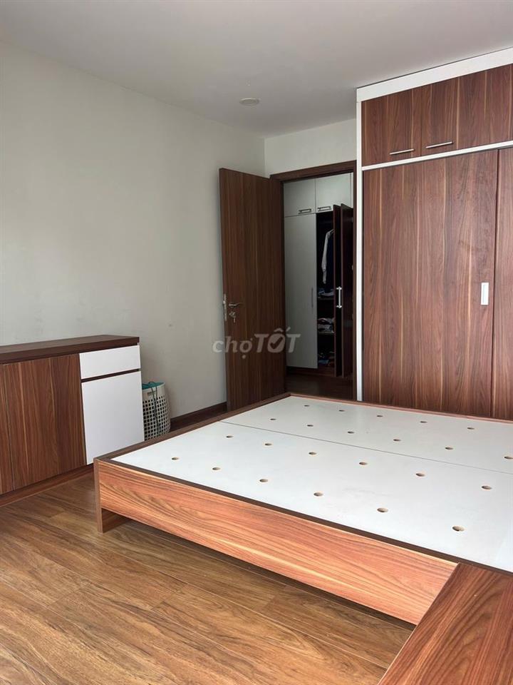 Cho thuê căn hộ Discovery Complex 302 Cầu Giấy, giá 1.200 USD/tháng