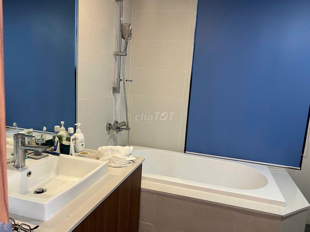 Cho thuê căn hộ Discovery Complex 302 Cầu Giấy, giá 1.200 USD/tháng