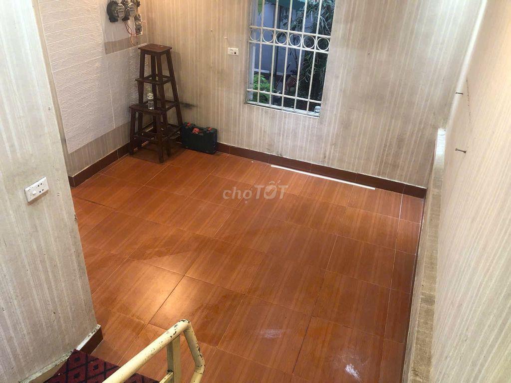Bán nhà ngõ 68 Cầu Giấy, 43m², sổ đỏ chính chủ, 7 tỷ có thương lượng