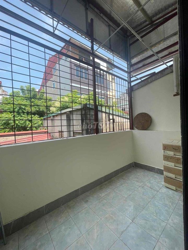 cho thuê nhà mới tinh tập thể trường xiếc 128 hồ tùng mâu