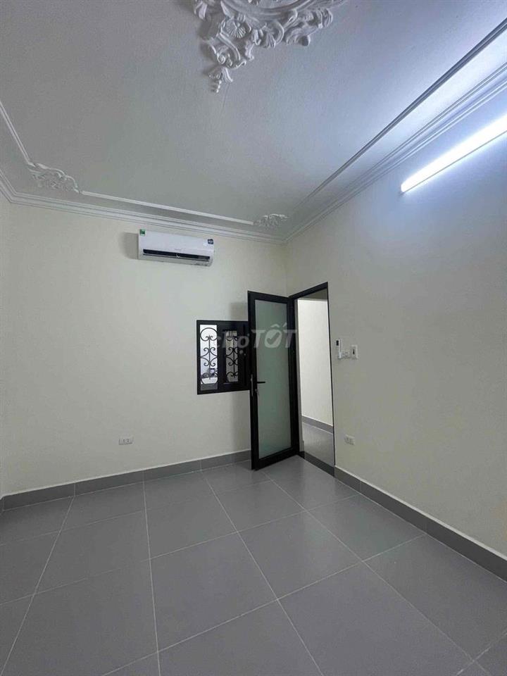 cho thuê nhà mới tinh tập thể trường xiếc 128 hồ tùng mâu