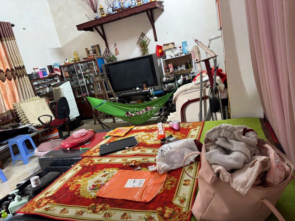 Cho thuê nhà 3 tầng diện tích 186m2