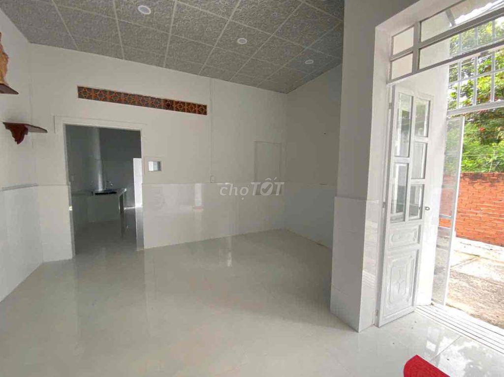 Bán nhà cấp 4 tổ 5 thôn Cát Hải (gần nhà thờ Láng Cát)