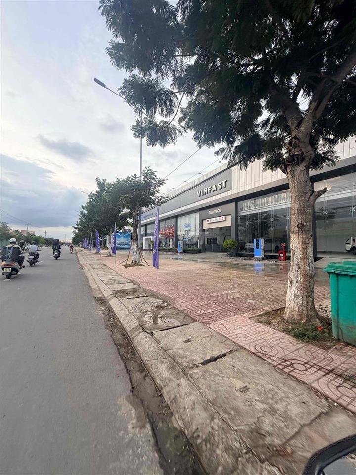 Bán nhà gia re gia ngộp