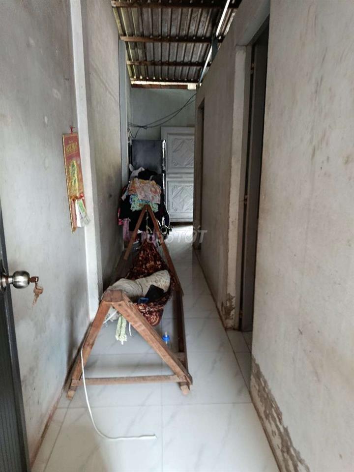 cần bán gấp nhà