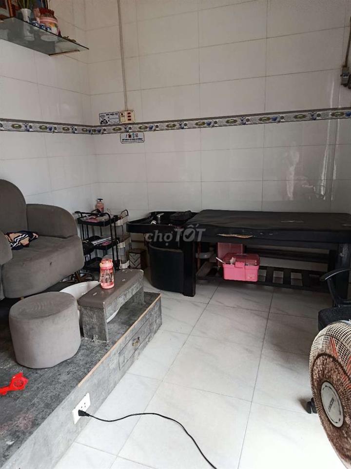 cần bán gấp nhà