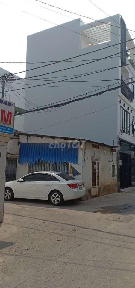 Cho thuê 2 MT chỗ đậu ô tô, xe tải hoặc sửa theo yêu cầu.