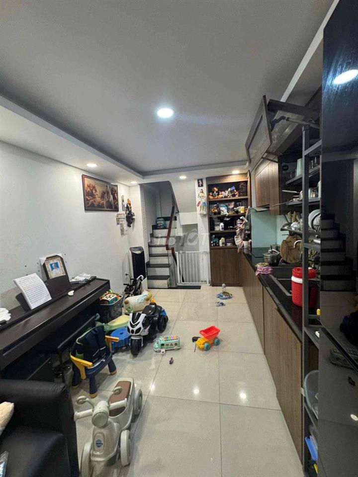 Chính chủ bán nhà đẹp 222/12 ĐVB Q4
