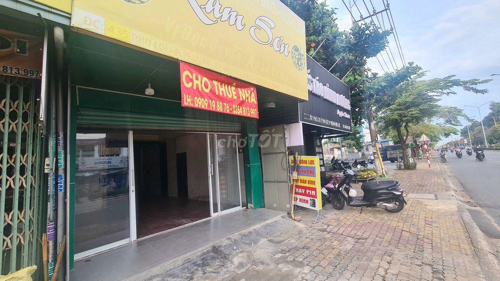 Cho thuê nhà mặt tiền kinh doanh 67,5m2 chỉ 10tr/tháng ngay Phú Lợi