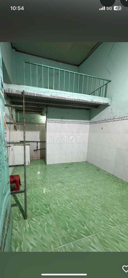 35 phòng giá thuê 30tr hợp đồng 10 năm cọc 100tr