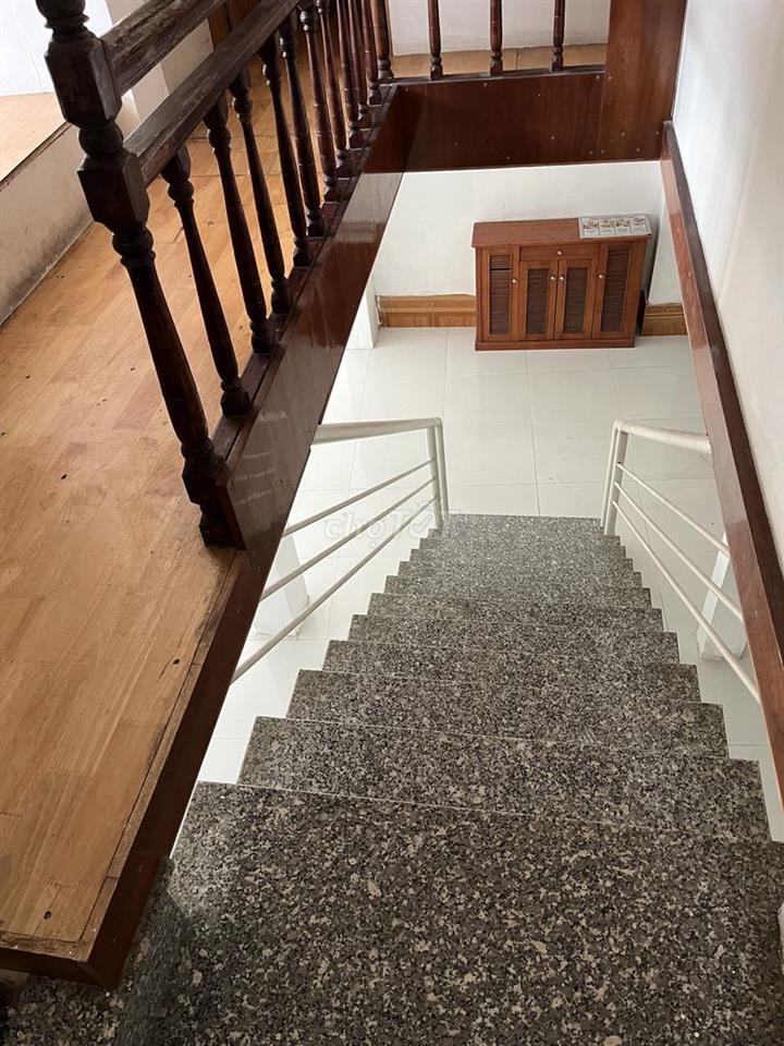 Nhà bán hoặc cho thuê