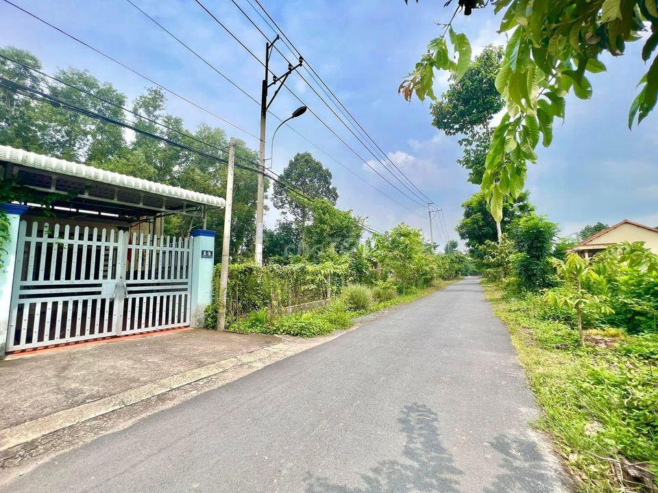 GẤP ĐẤT THỔ CƯ 200M2 GẦN  KCN TÂN PHÚ TRUNG GIÁ CHỈ 1 TỶ 5 - SHR