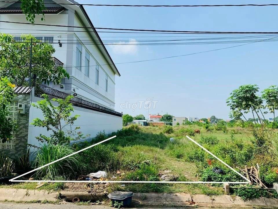 BÁN ĐẤT GẤP 90M2 GẦN KCN TÂN PHÚ TRUNG GIÁ CHỈ 900 TRIỆU-SHR
