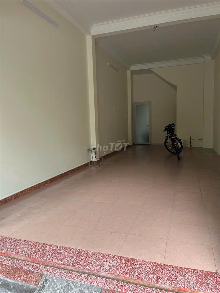 Cho thuê mặt bằng kinh doanh/Văn phòng