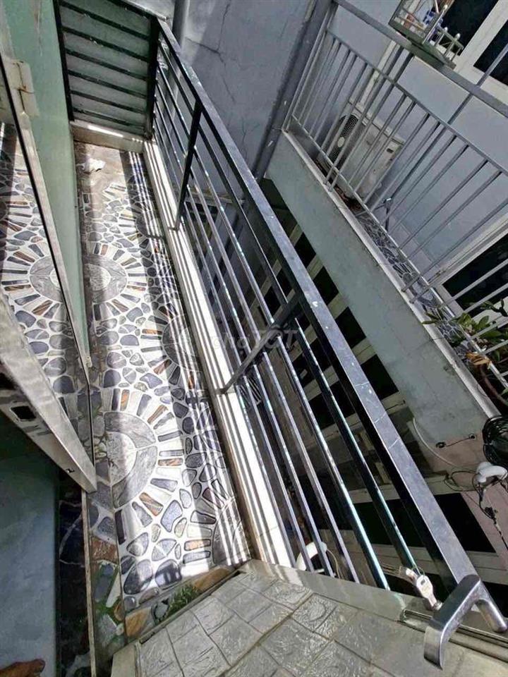 cần bán nhà