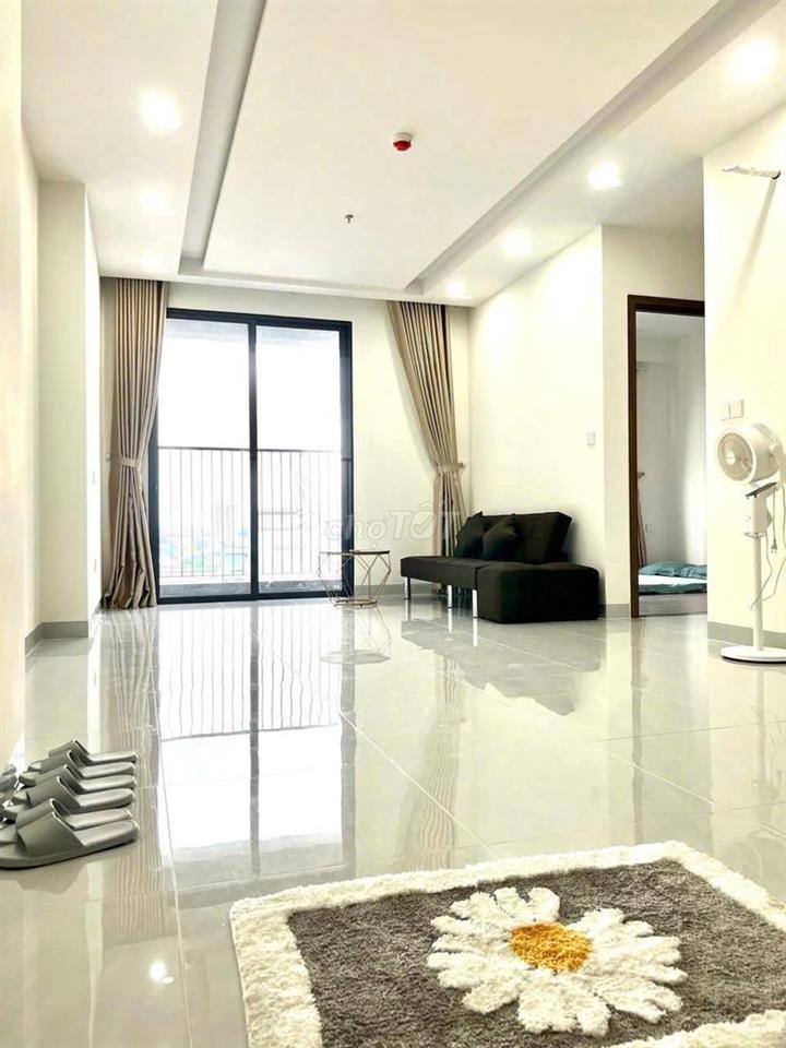 CHO THUÊ CĂN HỘ 3PN CÓ NỘI THẤT KHÁ ĐẦY ĐỦ A&T SKY GARDEN GIÁ 11TR9