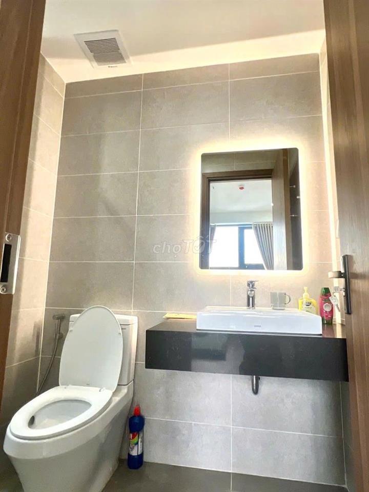 CHO THUÊ CĂN HỘ 3PN CÓ NỘI THẤT KHÁ ĐẦY ĐỦ A&T SKY GARDEN GIÁ 11TR9