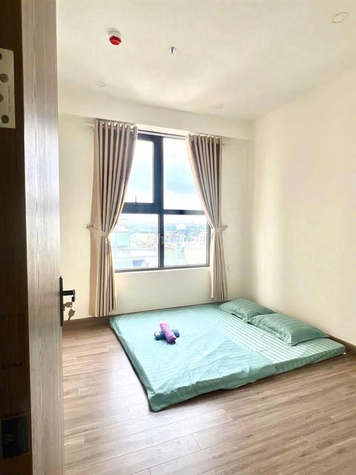 CHO THUÊ CĂN HỘ 3PN CÓ NỘI THẤT KHÁ ĐẦY ĐỦ A&T SKY GARDEN GIÁ 11TR9
