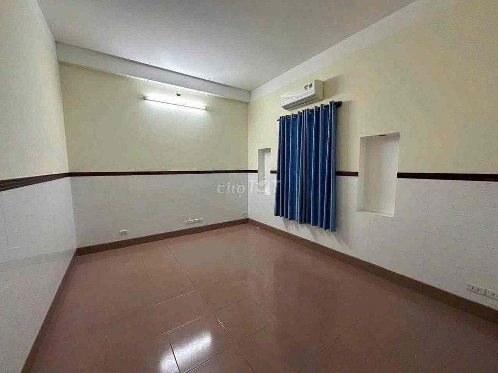 Cho Thuê Nhà 1 trệt 1 lầu 4Phòng Ngủ Ở & Mở Văn Phòng KDC Phú Hoà