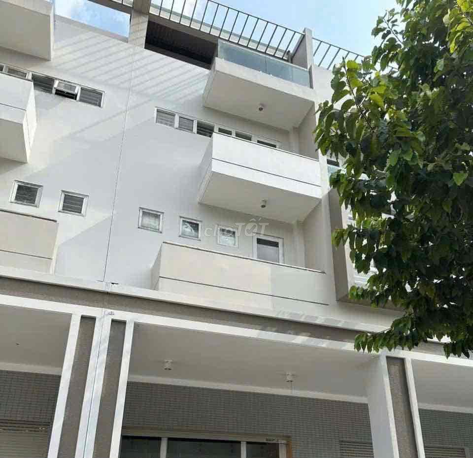 Cho thuê nhà gần TP. Mới Bình Dương 4 phòng ngủ Ở & Mở Văn Phòng