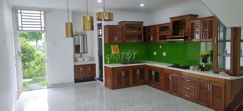 Cho thuê nhà 4Phòng Ngủ Phúc Đạt Ở & Mở Văn Phòng Đối Diện Chung Cư