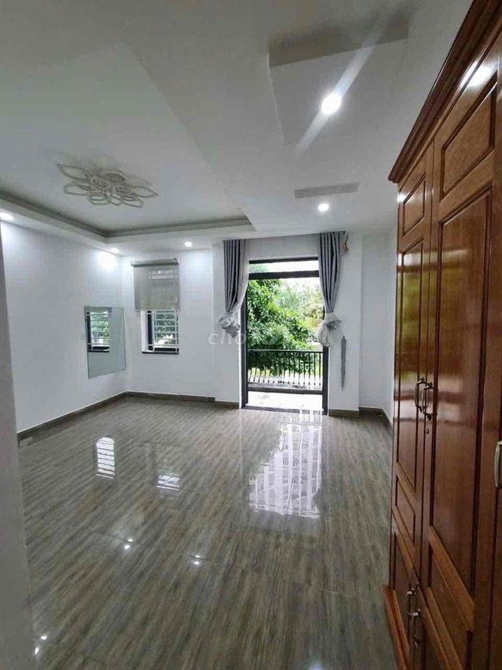 Cho thuê nhà 4Phòng Ngủ Phúc Đạt Ở & Mở Văn Phòng Đối Diện Chung Cư