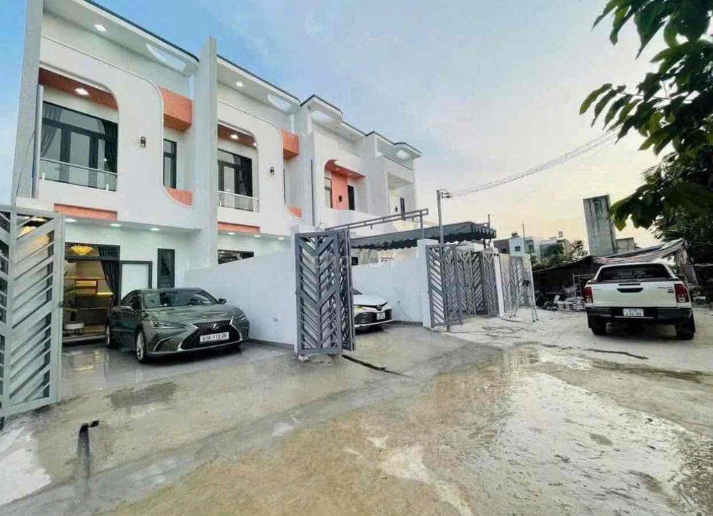 Cho Thuê Nhà 3 Phòng Ngủ Full Nội Phú Mỹ Đối Điện KDC Hiệp Thành 3
