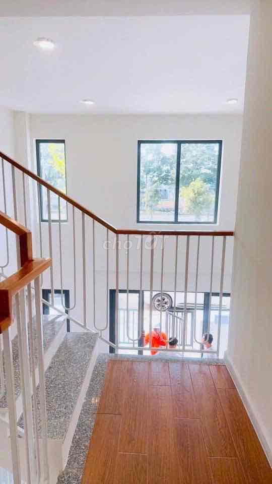 CHO THUÊ NHÀ PHỐ THƯƠNG MẠI KHOME NEW CITY – VỪA Ở VỪA KINH DOANH  📍