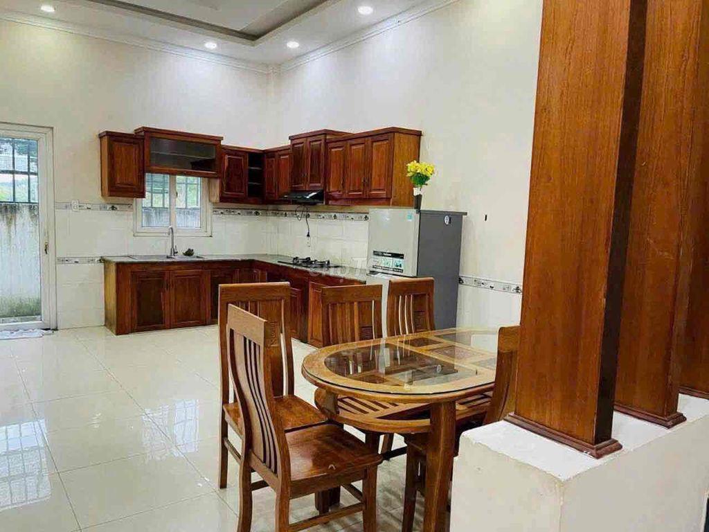 Cho Thuê Nhà 1Trệt 2Lầu 6Phòng Ngủ Gần Vòng Xoay Hiệp Thành Ở & Mở VP