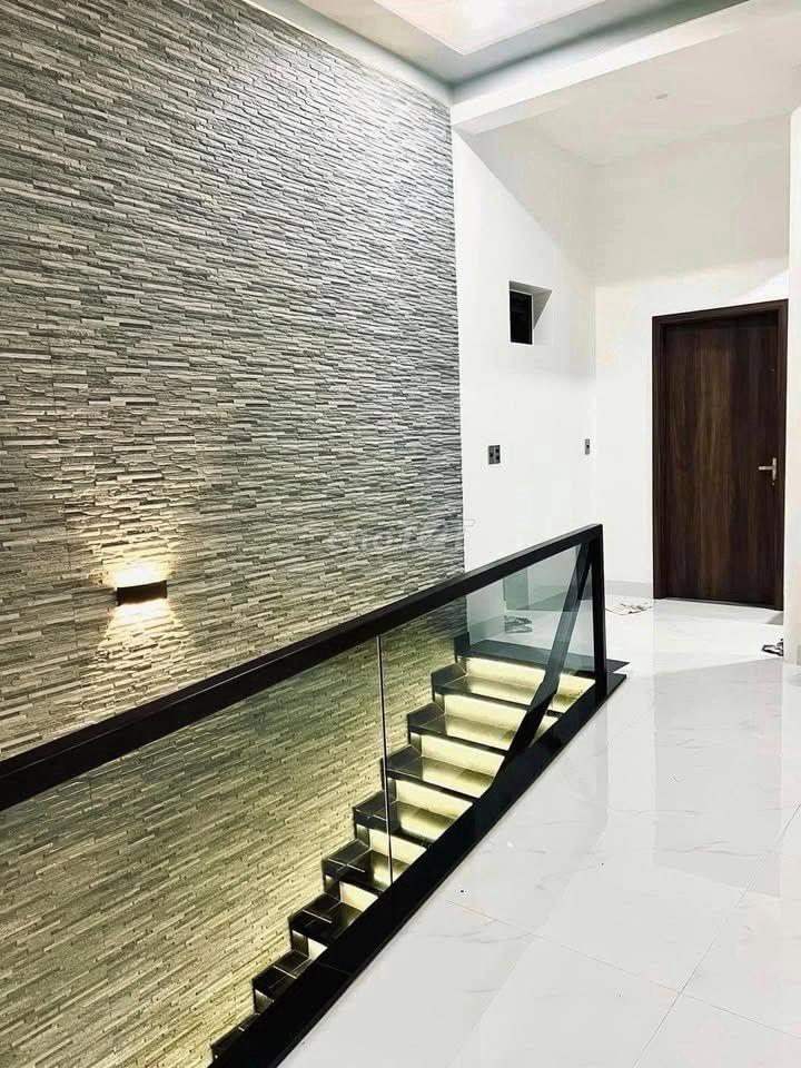 Chủ Ngộp Ngân Hàng Cần Thanh Lý  Nhà Lầu Mới Xây Gần KDL Bửu Long