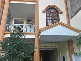 Thoáng mát, an ninh tốt, không chung chủ, giờ giấc tự do.