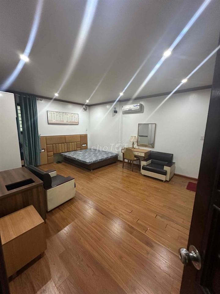 Thoáng mát, an ninh tốt, không chung chủ, giờ giấc tự do.