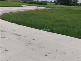 Bán đất 640m2 An Ninh Đông,có 200m2 thổ cư,đường bê tông 4m mới.