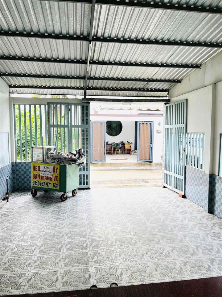 Cho thuê nhà nguyên căn gần chợ Cầu Đôi hẻm xe tải