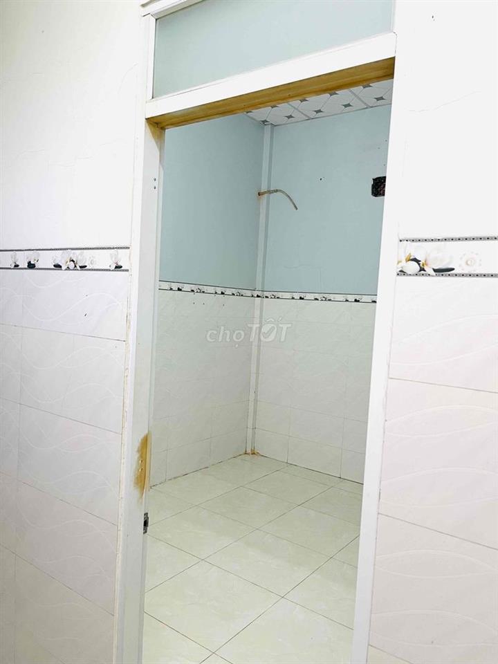 Cho thuê nhà nguyên căn gần chợ Cầu Đôi hẻm xe tải