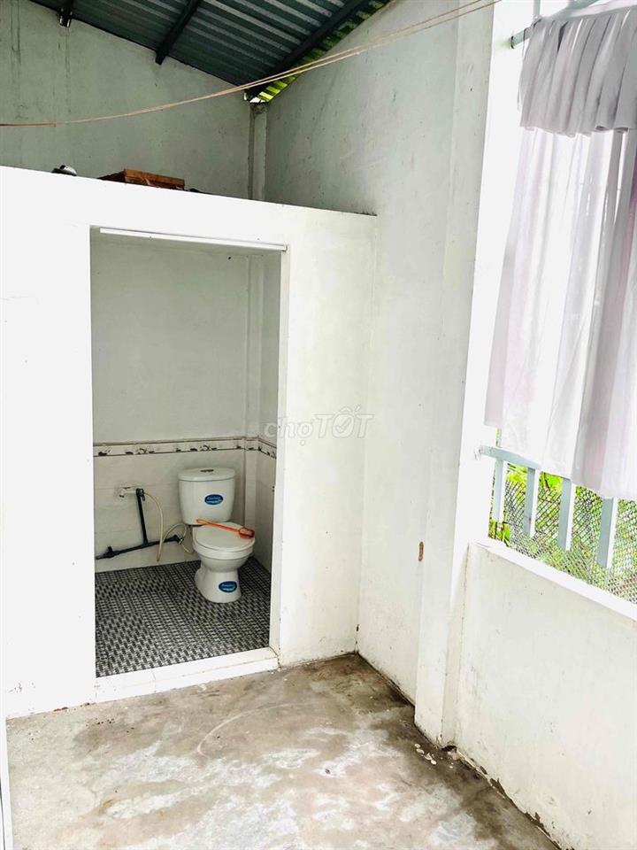 Cho thuê nhà nguyên căn gần chợ Cầu Đôi hẻm xe tải