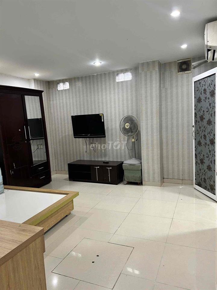 căn hộ mini dưới đất đầy đủ tiện nghi