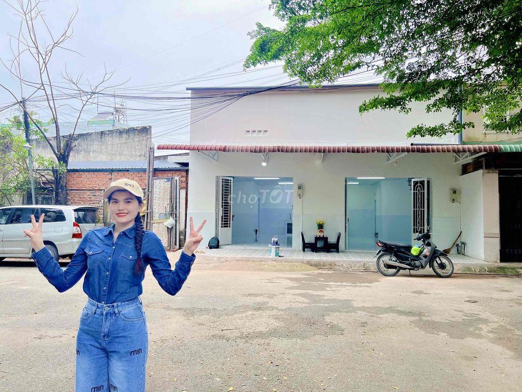 Cho thuê nhà có thể kinh doanh, làm văn phòng ở Nhà Bè