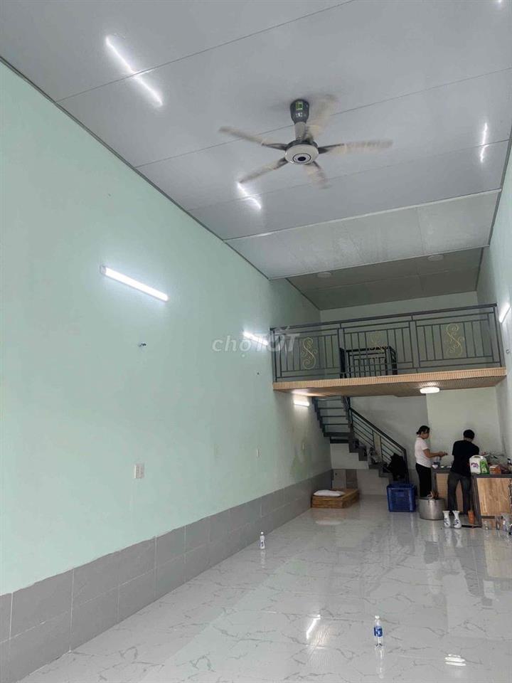 Nhà cấp 4 gác lửng Mặt tiền 4x18 Huỳnh Thị Hai , Tân Chánh Hiệp , Q12