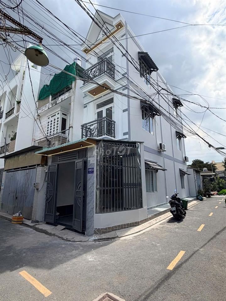 BÁN NHÀ 3 LẦU  - HẺM Ô TÔ - LÂM THỊ HỐ Q12. GIÁ : 4,88 TỶ 