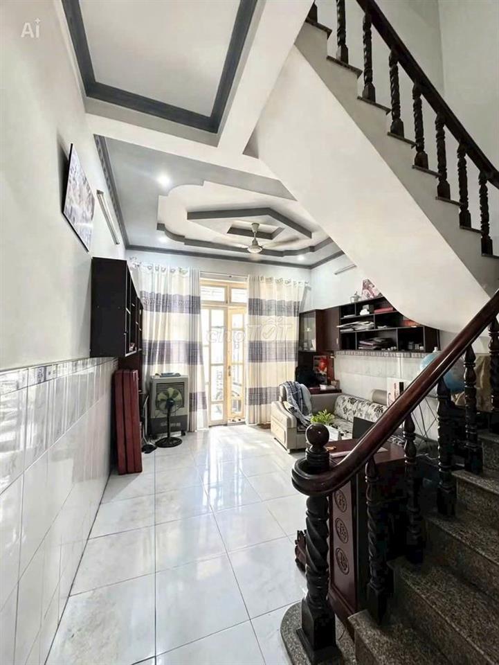 BÁN NHÀ DT 4x14M - 2 TẦNG,3P - TRƯƠNG THỊ HOA Q12, GIÁ : 4,5 TỶ 