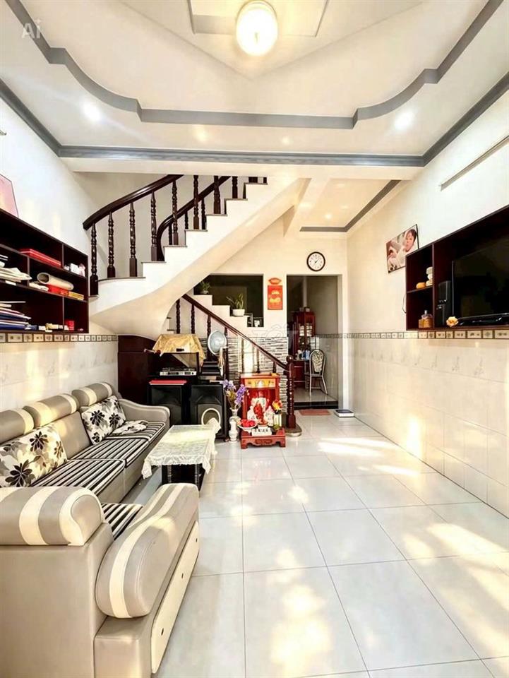 BÁN NHÀ DT 4x14M - 2 TẦNG,3P - TRƯƠNG THỊ HOA Q12, GIÁ : 4,5 TỶ 