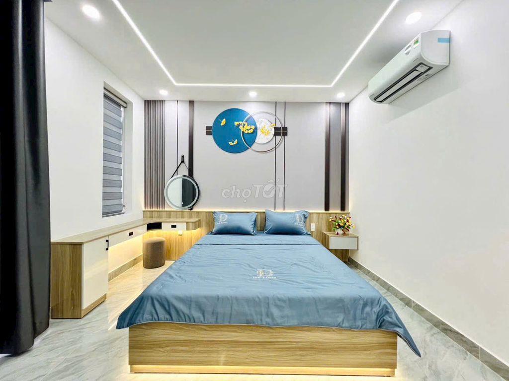 Bán nhà mặt tiền Thạnh Lộc 31 Q12 52m2 4PN full nội thất