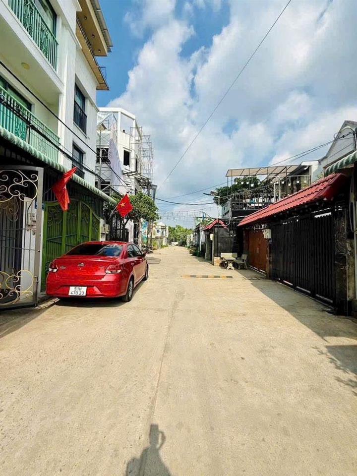 BÁN NHÀ 4 TẦNG  - HẺM Ô TÔ - THẠNH XUÂN 48,GIÁP Q12. GIÁ : 4,98 TỶ 