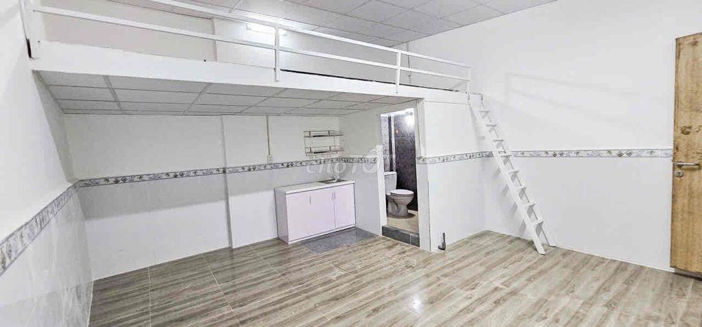 Dãy trọ mặt đất gần chợ Phú Lạc
