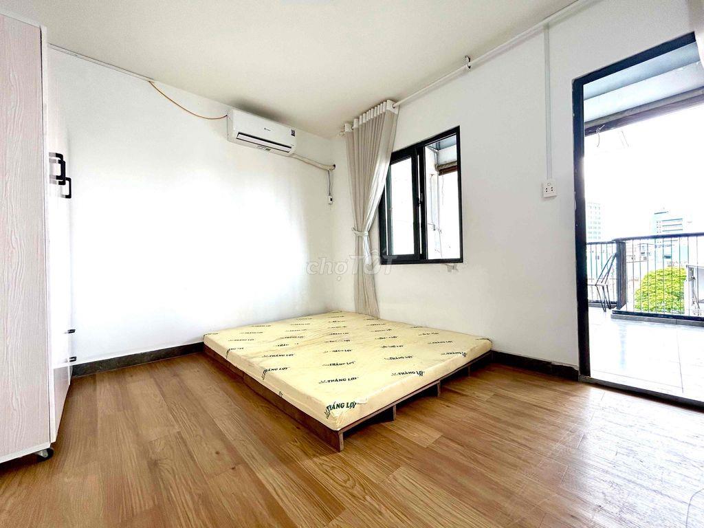 Cho thuê phòng ban công,tách bếp gần IUH Gò Vấp
